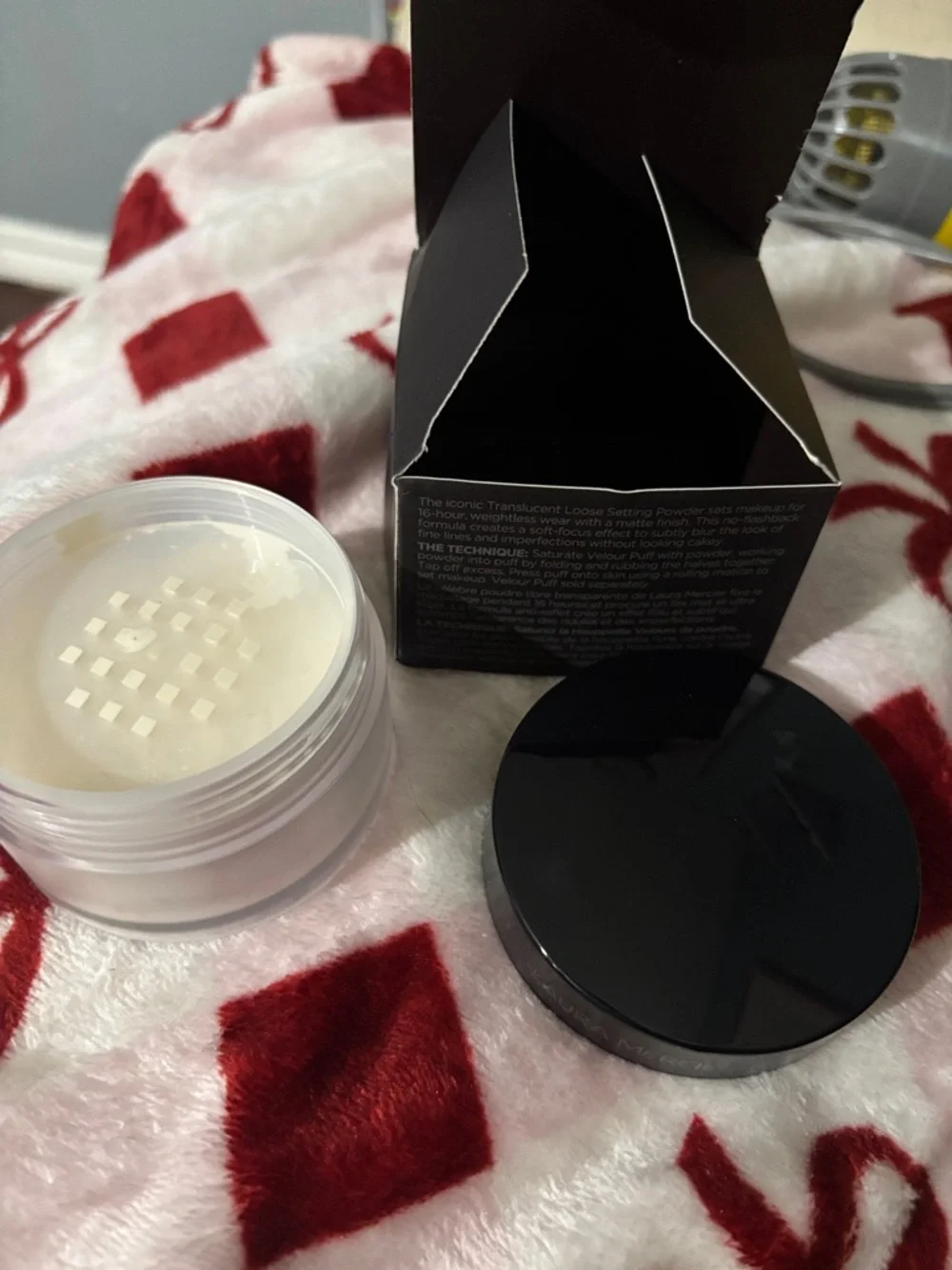 laura mercier Translucent Loose Setting Powder - Black Box